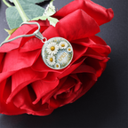 April Birth Flower Necklace | Daisy Pendant